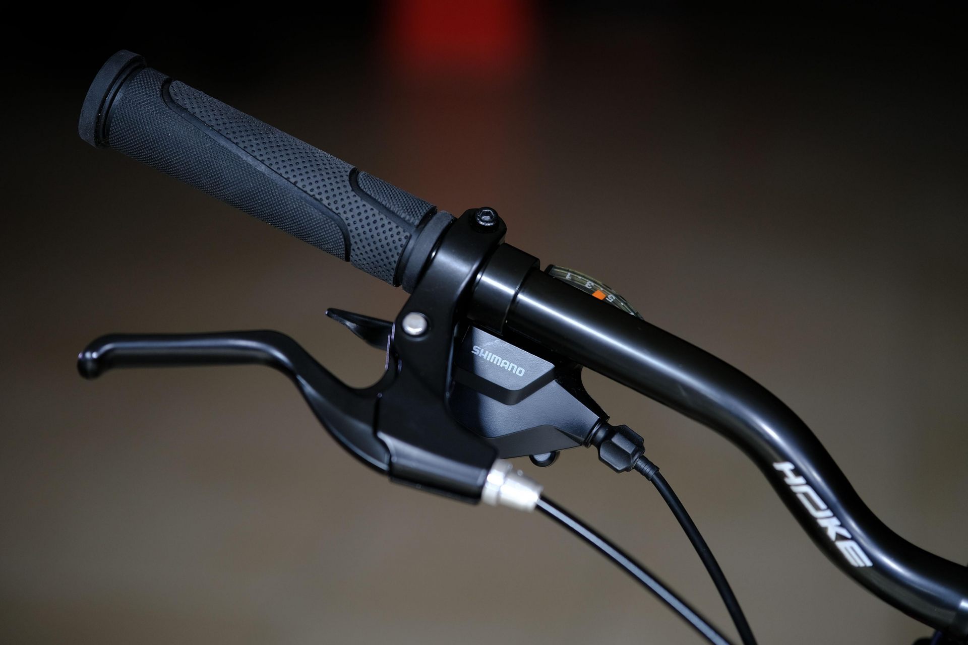 Манетка Shimano Altus M-315-7 HOKE Jade 100 MD матовый серый-розовый 19